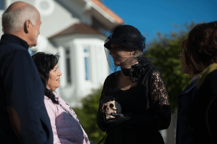 Die schwarze Witwe_Führung Marktoberdorf©Stadt Marktoberdorf_IGGF Marktoberdorf