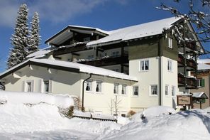 Allgäuer Hof im Winter 1