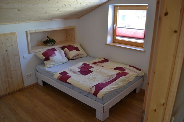 Elternzimmer_Bett