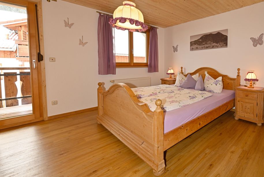 Schlafzimmer Ferienwohnung Grünten