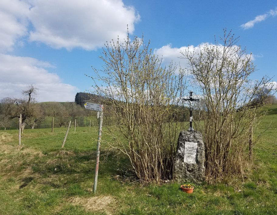 Feldkreuz bei Oflings