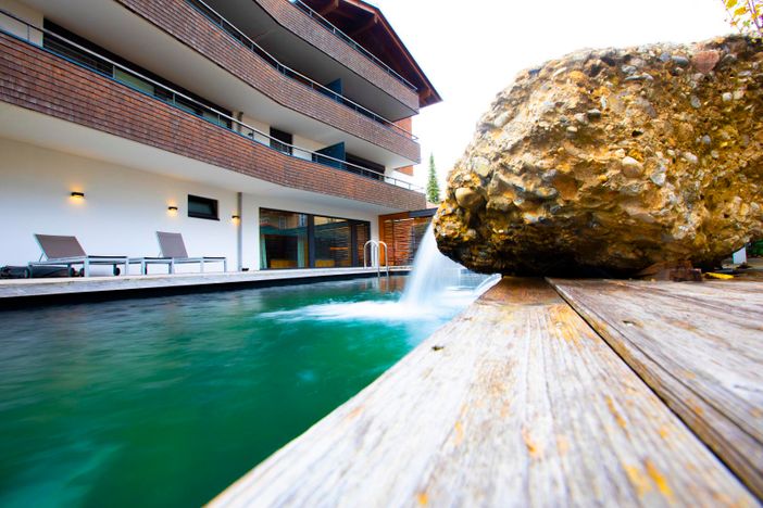 Gartenpool 2 im Sommer