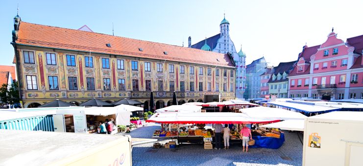 Wochenmarkt von oben ©Alwin Zwibel