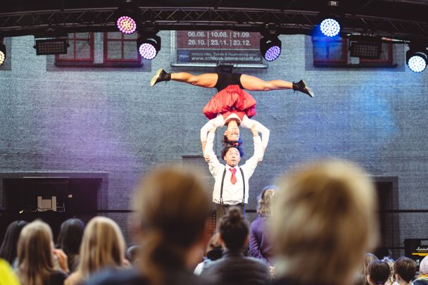 Jahrmarkt der Träume - Artisten