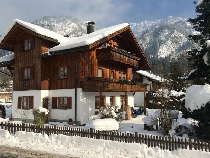 Haus im Winter