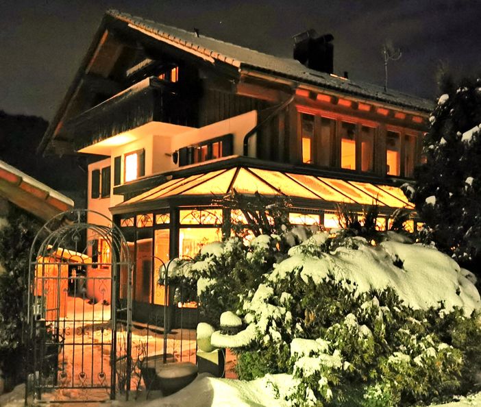 Haus bei Nacht