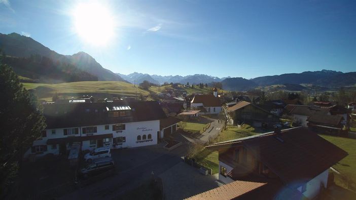 Unser Haus aus der Luft betrachtet
