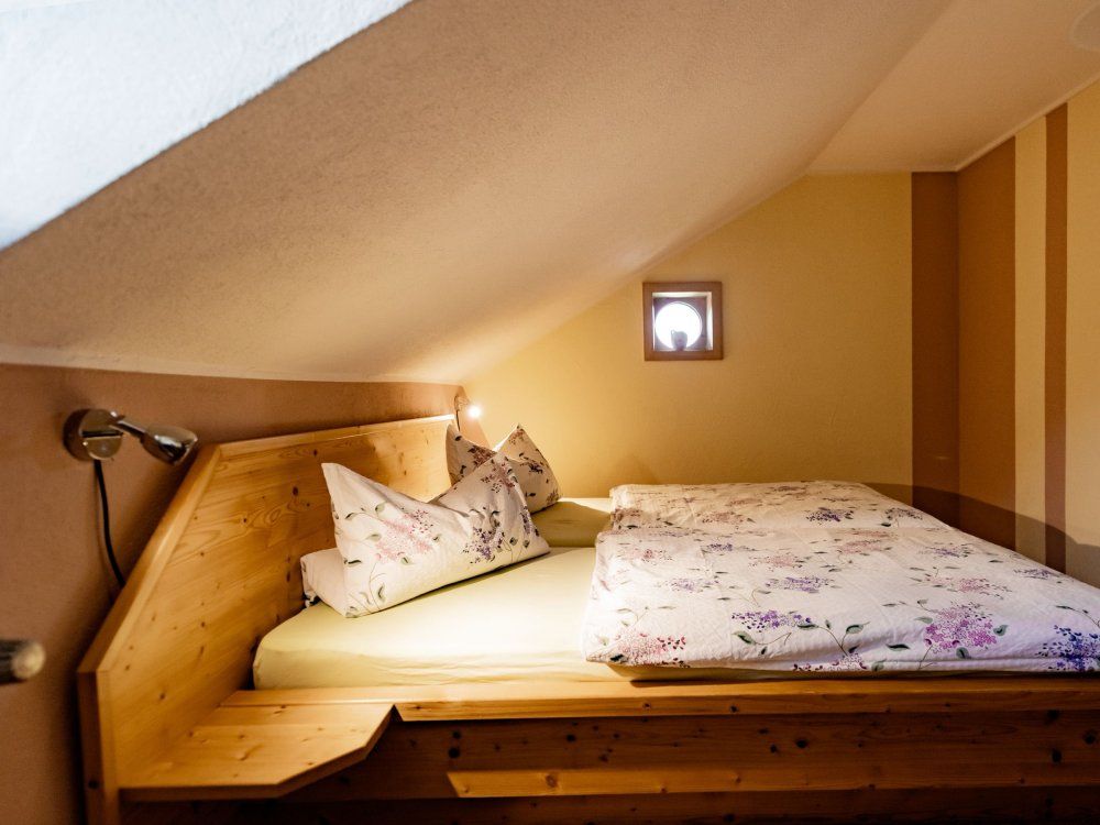 Sonnenblume_Schlafzimmer_002