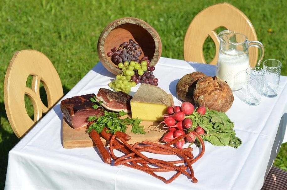 Hind_Brotzeit_9114