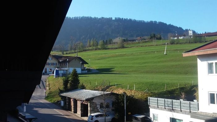 Balkonaussicht_Sommer_Kirchhanglift