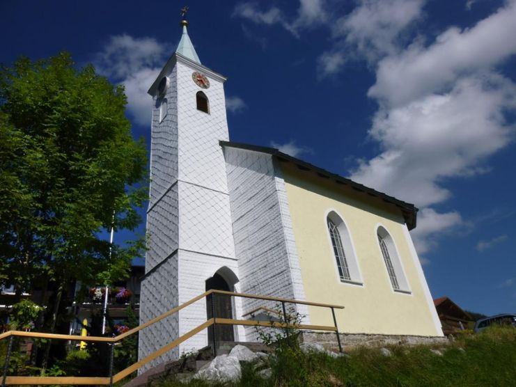 Kapelle zu den Aposteln Peter und Paul im Ortsteil Langenschwand