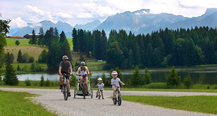 Familie am Kögelweiher