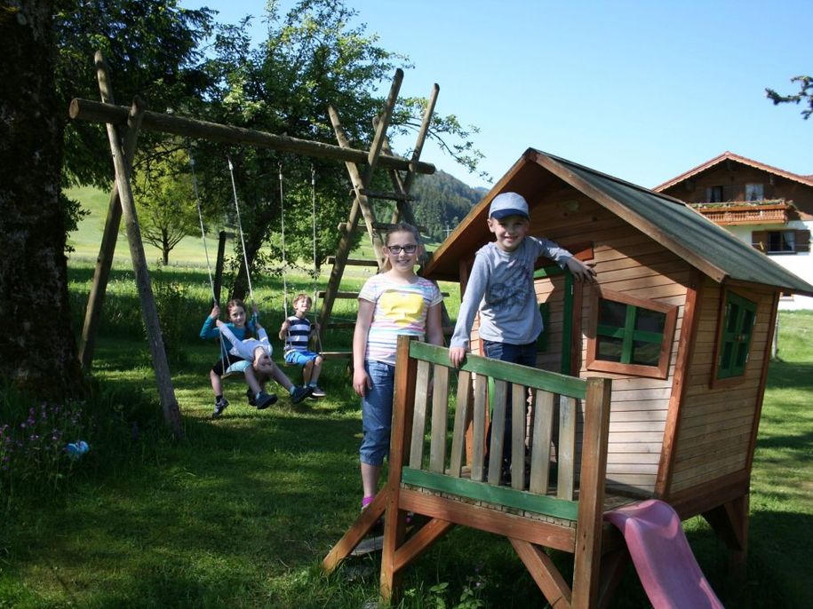 Kinderspielplatz bei uns