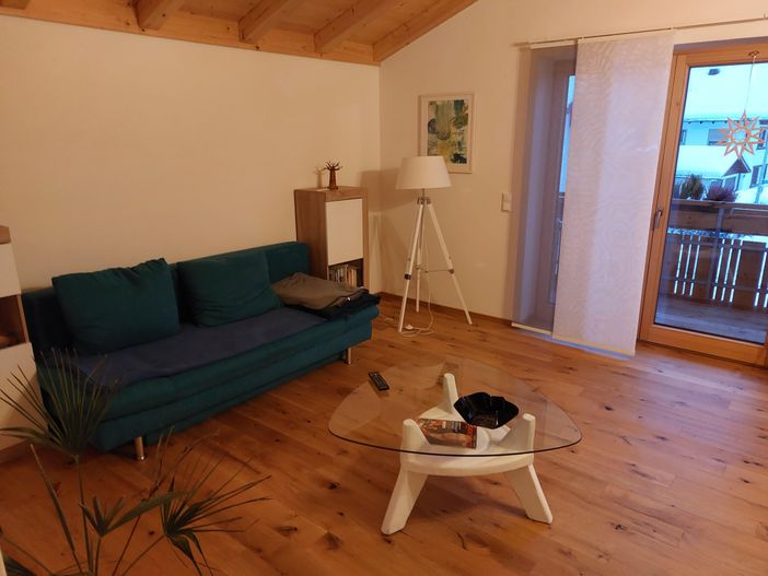 Wohnzimmer mit Schlafcouch