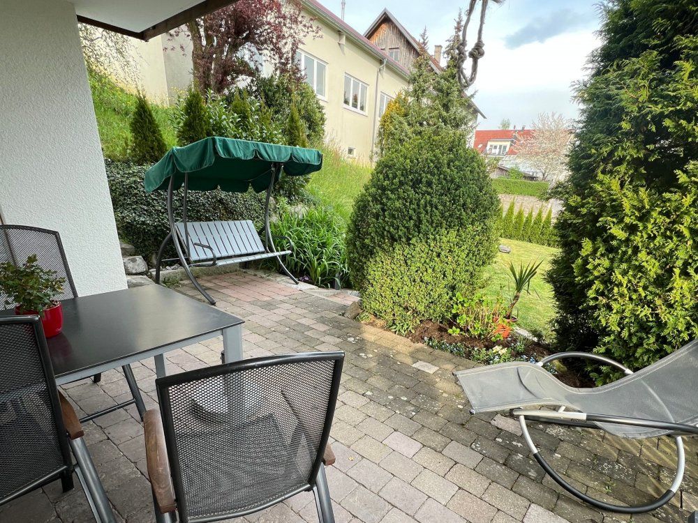 Sonnengebadete Terasse