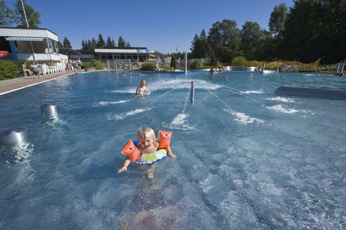 1135982_Erlebnis- und Familienbad Fischen ©Tourism