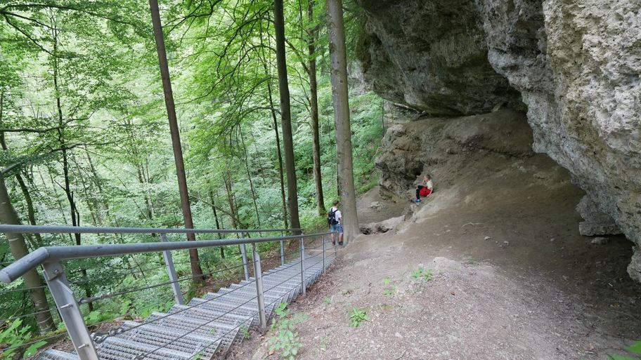 Treppe zum Hinanger Wasserfall