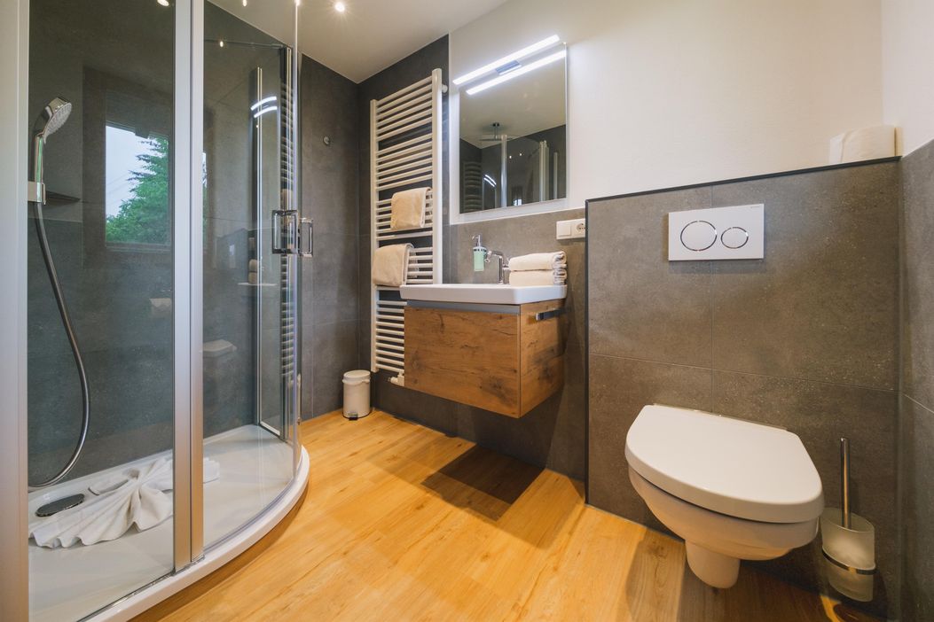Badezimmer - Ferienwohnung Flieder