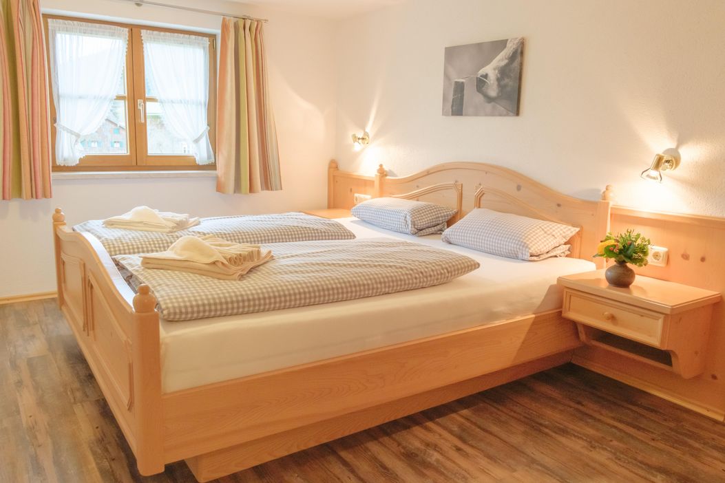 Schlafzimmer - Fewo Blumenwiese