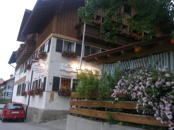 Am Ende unserer Runde lädt der Gasthof "Rose" in Mittelberg zur Einkehr.