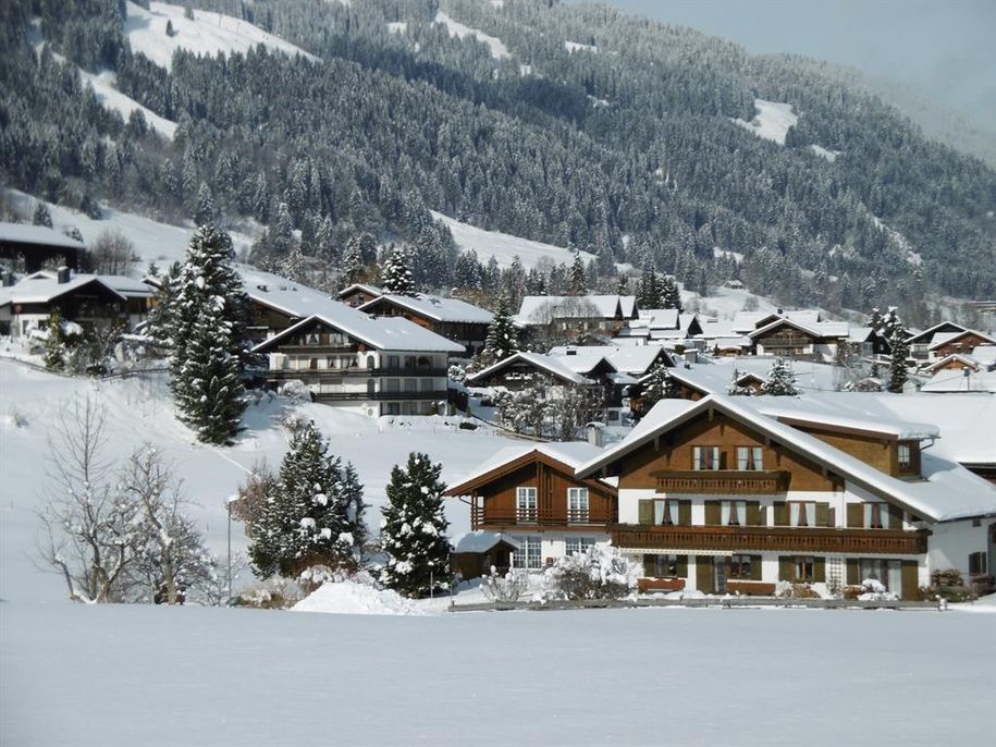 Hausansicht Winter