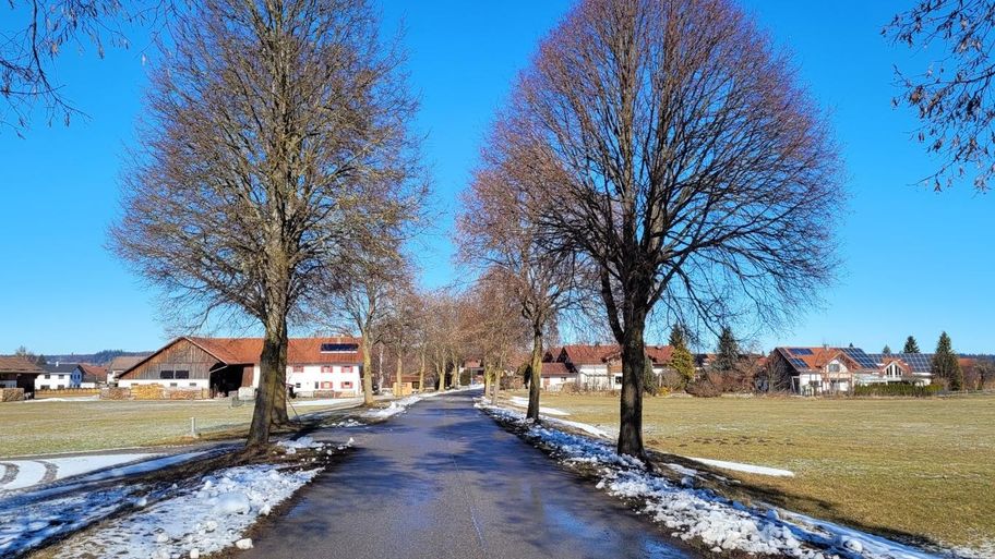 Sagenhafter Weg bei Altdorf zur Loretto-Kapelle