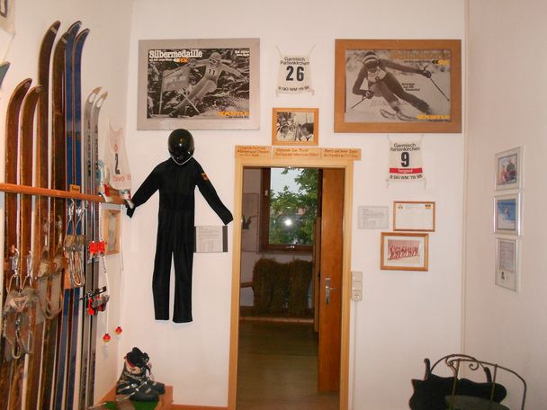 Souvenirs der Seeger Skimädels