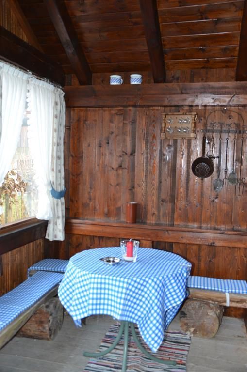 Gemütliche Gartenhütte