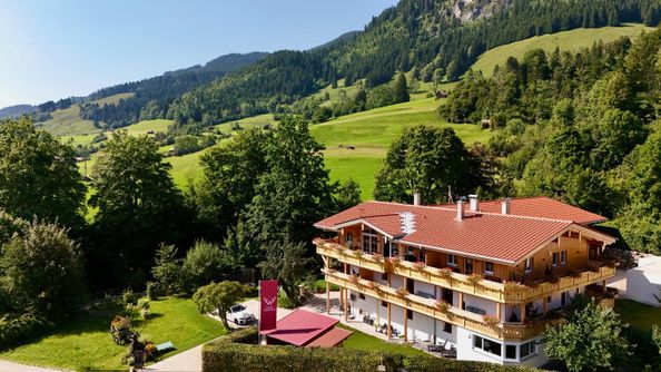 Chalet_Hirschbach_im_Allgäu_Hausansicht_Sommer_20