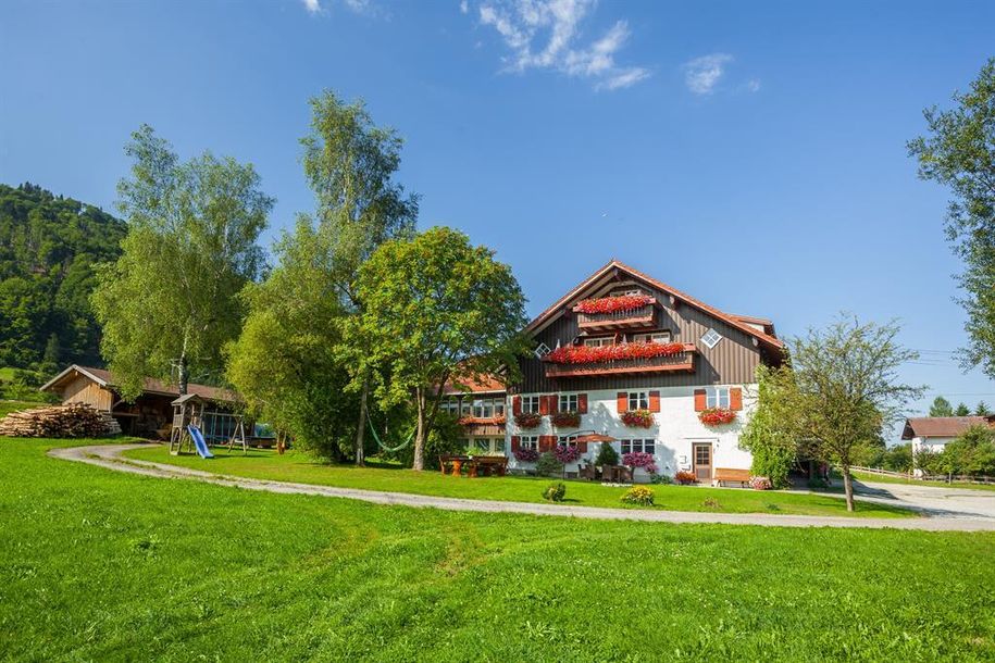 Unser Haus mit großem Garten