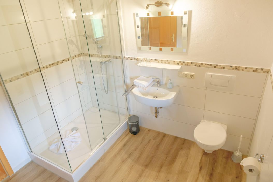 Badezimmer - Fewo Blumenwiese