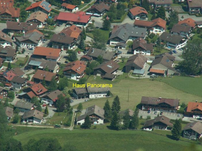 unser Haus von Oben