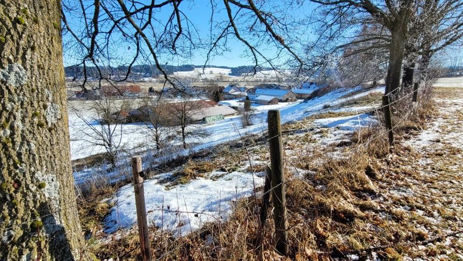 Sagenhafter Weg bei Altdorf zur Loretto-Kapelle