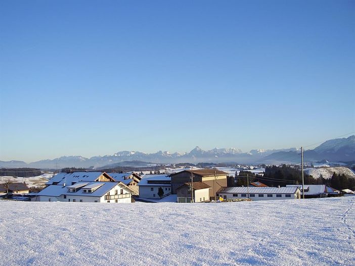 Bergblick hinter dem Haus