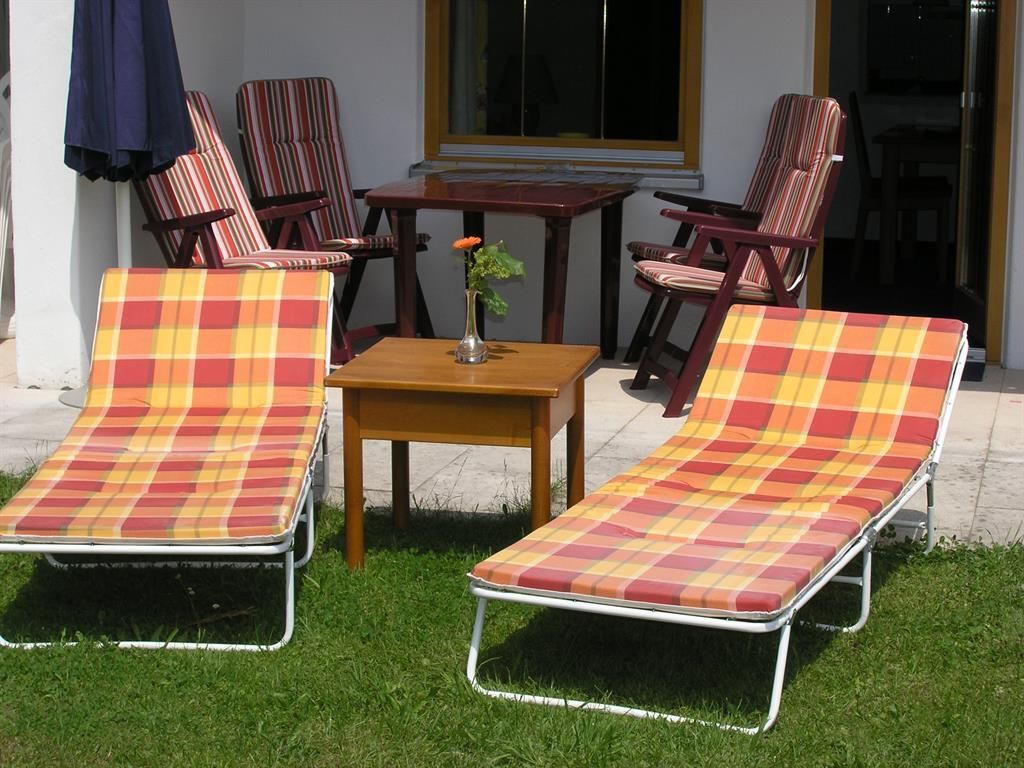 Garten inkl Liegestühle