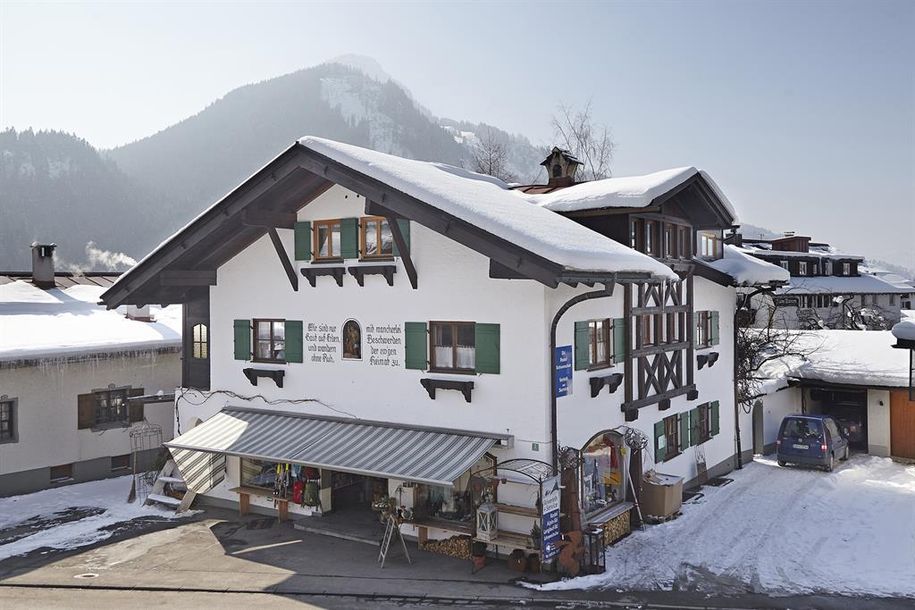 Haus Brutscher im Winter
