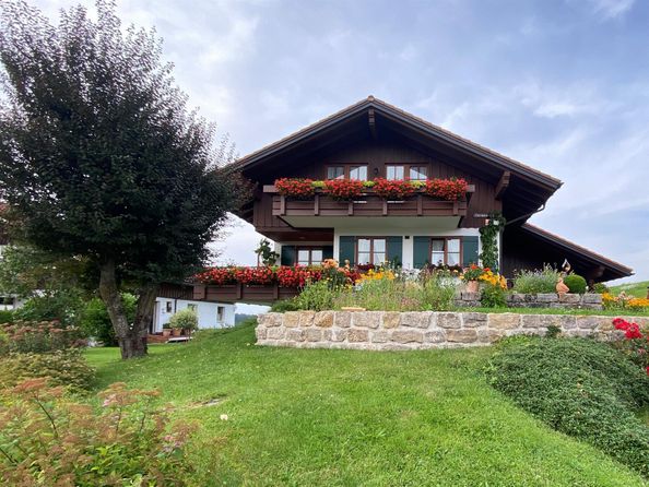 Haus im Sommer