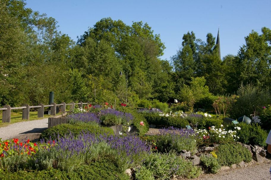 Kräutergarten im Kurpark in Fischen im Allgäu