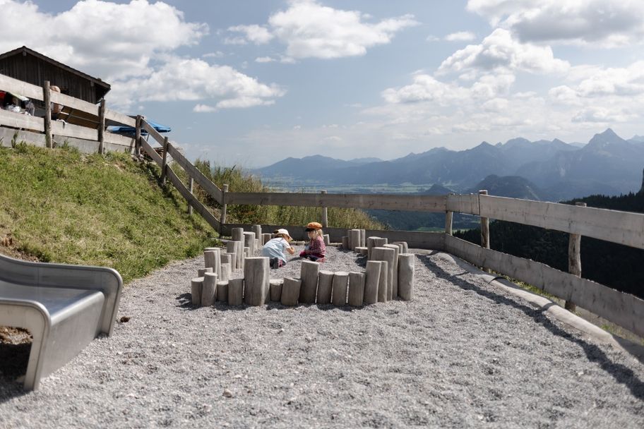 Spielplatz an der Hochalphütte
