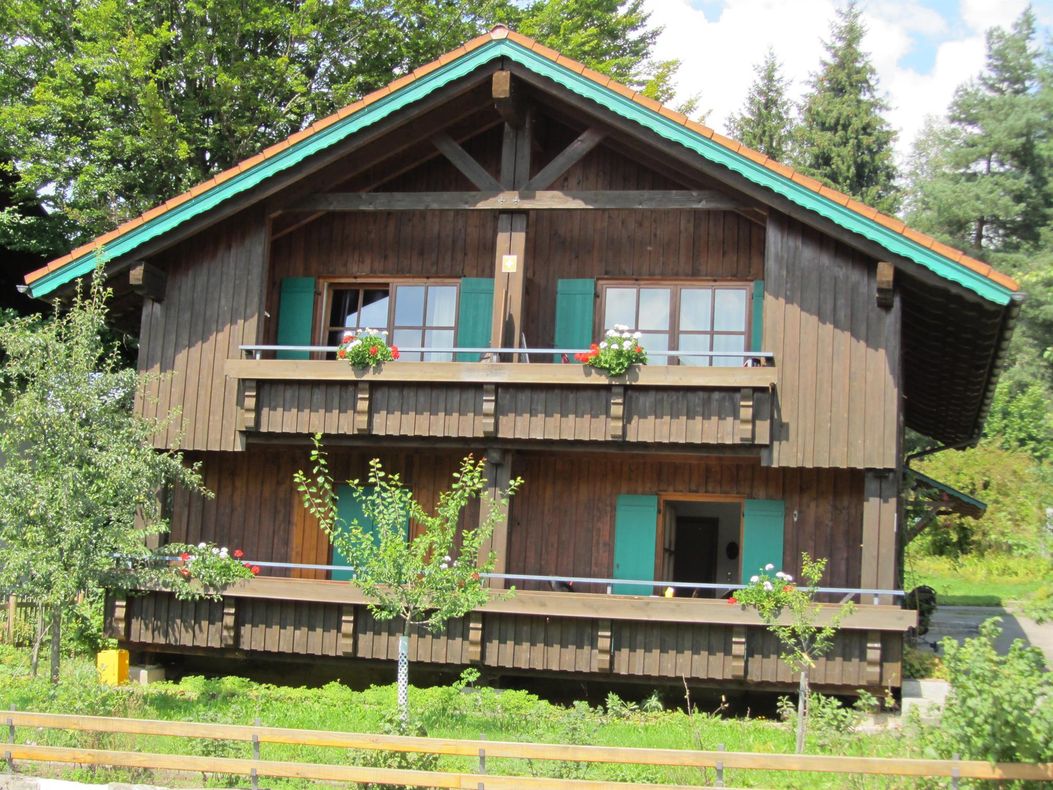 Nebenhaus Wohnung BUCHE