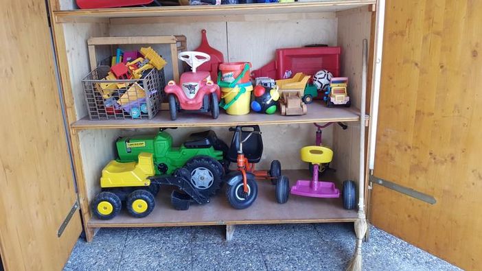 Spielsachen Schrank Terrasse