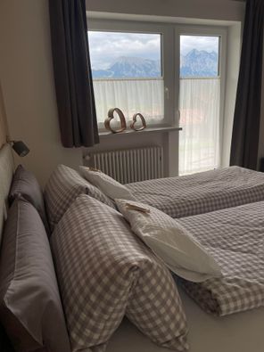kuschelige Betten mit Bergsicht