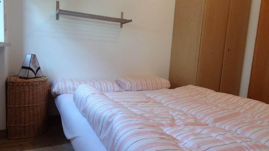 Schlafzimmer  2
