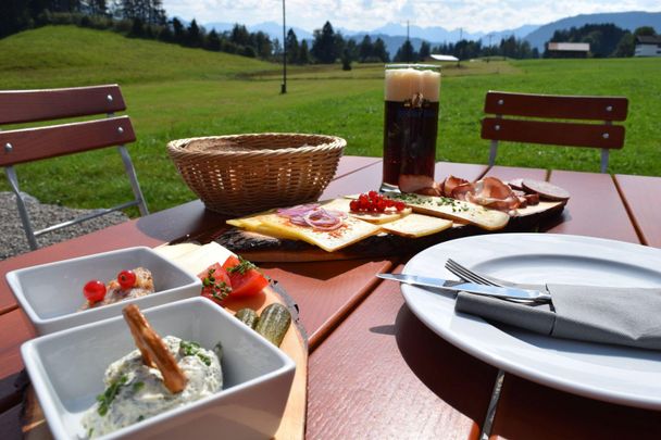 Am Burgstall - Café und Brotzeitstub
