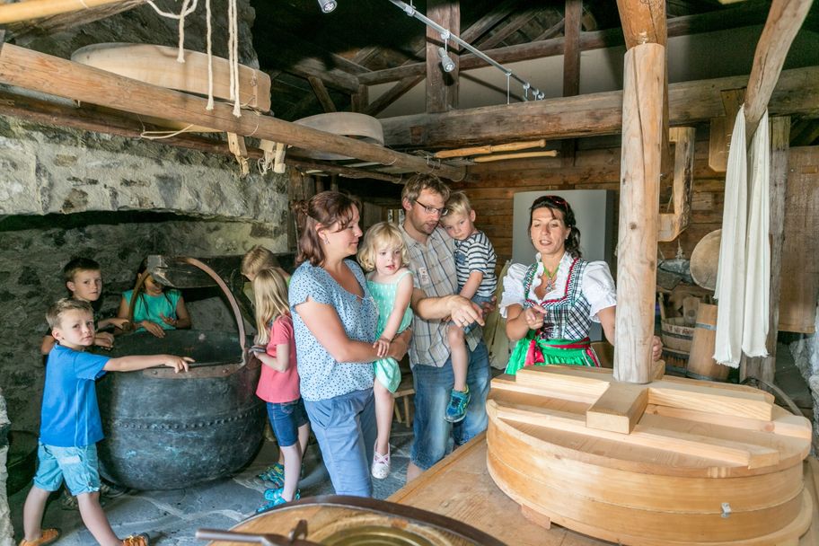 Interessante Führung im Bergbauernmuseum Diepolz