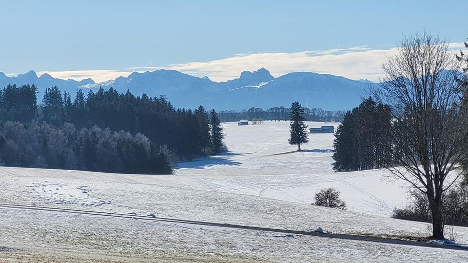 Sagenhafter Weg bei Altdorf zur Loretto-Kapelle