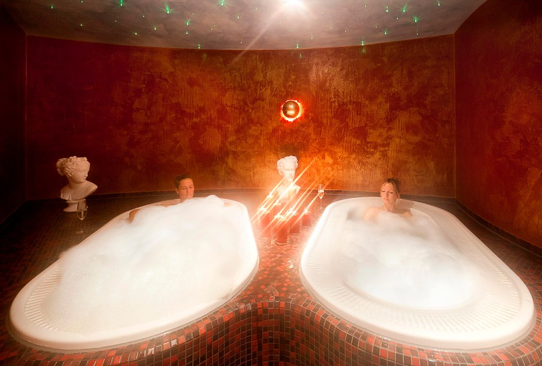 Whirlpoolwannen Wellnessbereich