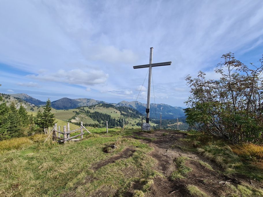 Gipfel Höllritzereck mit Blick auf die Nagelfluhkette