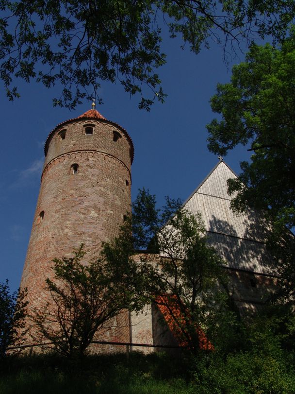 Der Blasiusturm an der Stadtmauer von Kaufbeuren.