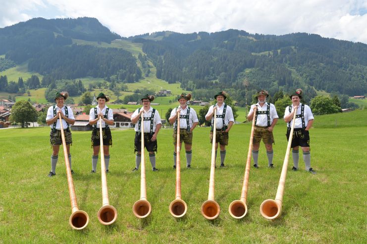 Die Alphornbläser des Verein.